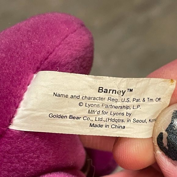 Barney plush/beanie w/ safari outfit Vintage 90’s - Picture 5 of 9